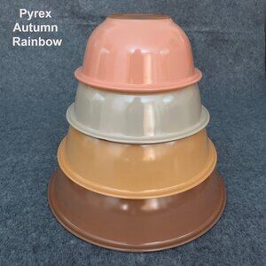 Pyrex Autumn Rainbow Corning NY USA, 322, 323, 325, 326, Set of 4 Nesting Mixing